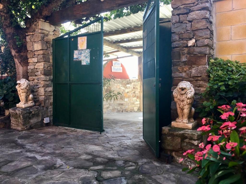 Apartamentos Turisticos Trajano 볼로냐 외부 사진